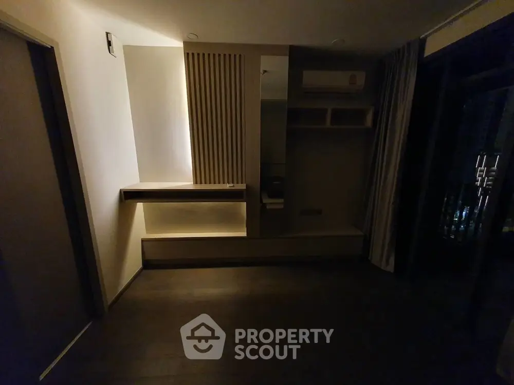  1 Bedroom Condo -1