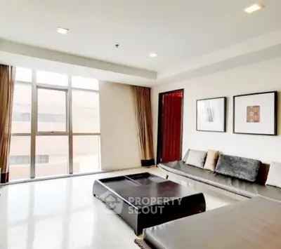 image_rental-30819413