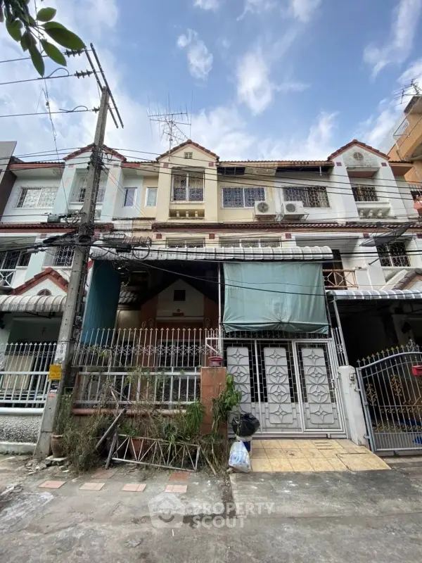 image_rental-6570145