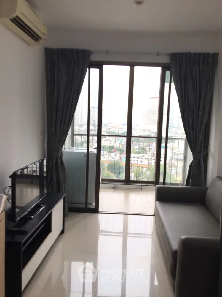 1 Bedroom Condo at Ideo Sathorn Taksin-1
