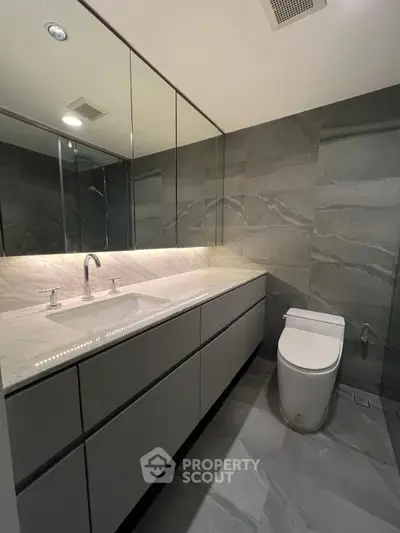 Modern bathroom with sleek design and elegant fixtures