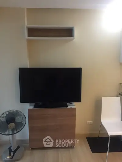  1 Bedroom Condo at Emerald Residence Ratchada-2