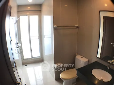  2 Bedrooms Condo at Noble Ora-5