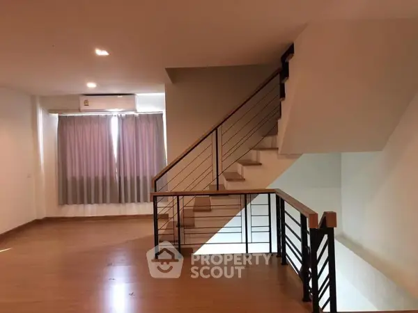 image_rental-27698506