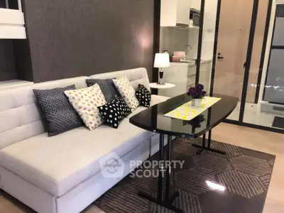 Fully Furnished 1 Bedroom Condo at Chewathai Residence Asoke-7