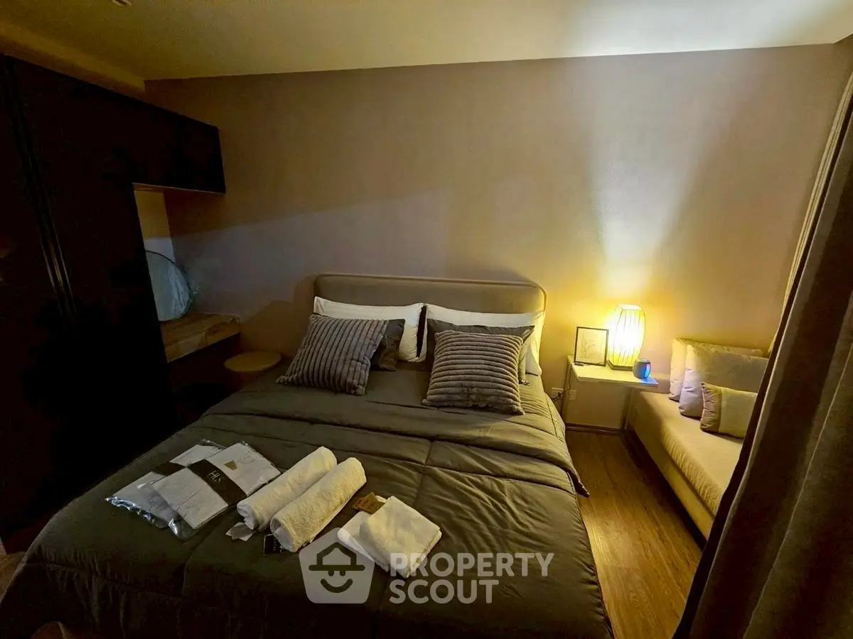 Thumbnail 10
