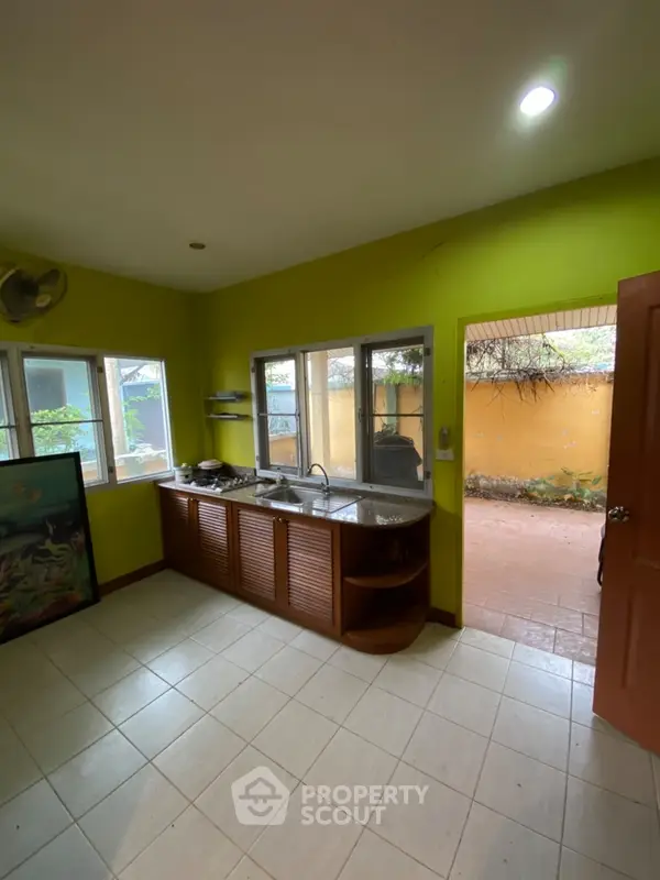 image_rental-13744117