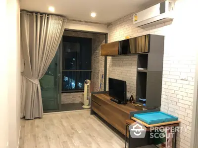 Fully Furnished 1 Bedroom Condo at Ideo Mobi Charan Interchange-4