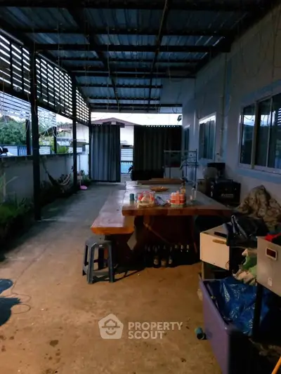 image_rental-28512402