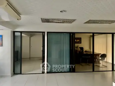 image_rental-27930942