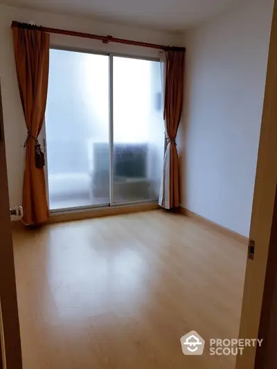  1 Bedroom Condo at Supalai River Place Charoen Nakorn-4