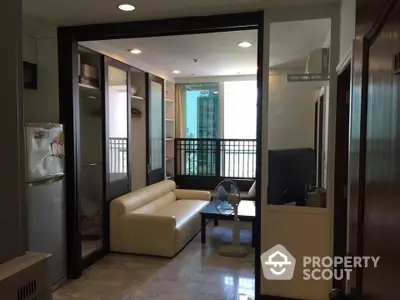  2 Bedrooms Condo at Sathorn House Condominium-9