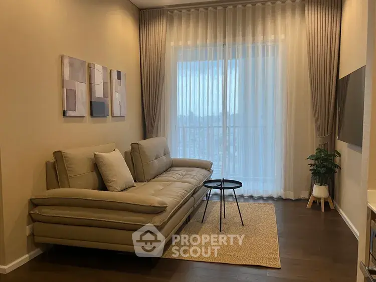 1786893899311-living room1.jpg.webp