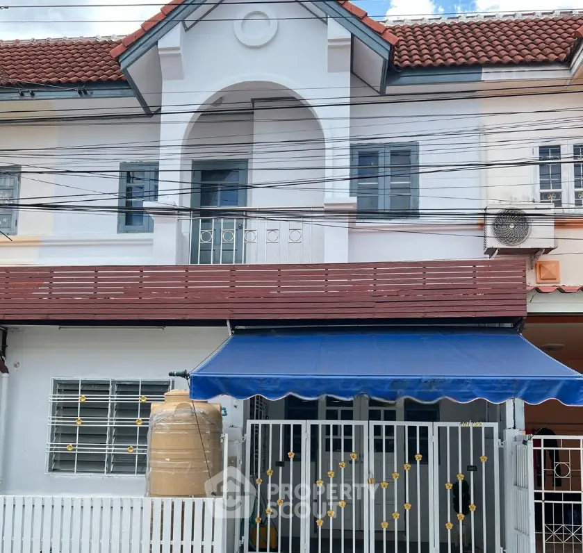 Screenshot 2025-11-03 094341-Photoroom.png