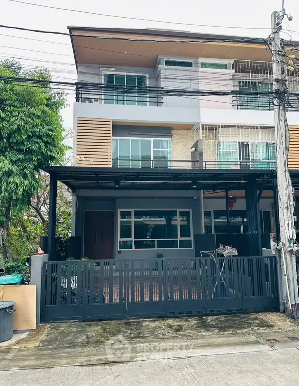 image_rental-30654373