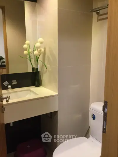 2 Bedrooms Condo at Rhythm Ratchada-1