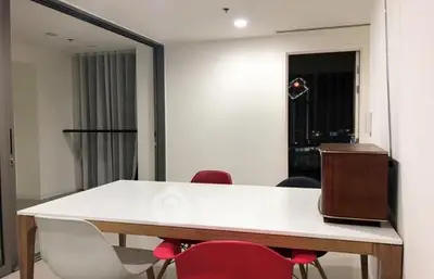 Fully Furnished 2 Bedrooms Condo at Starview Rama 3-3