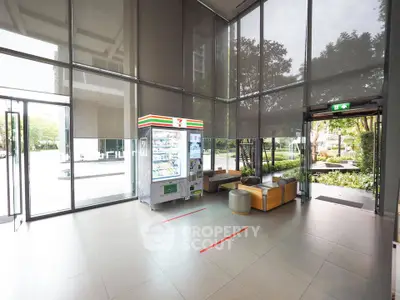 Fully Furnished 1 Bedroom Condo at Ideo Mobi Sukhumvit-5