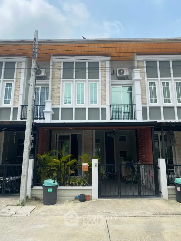 image_rental-6965747