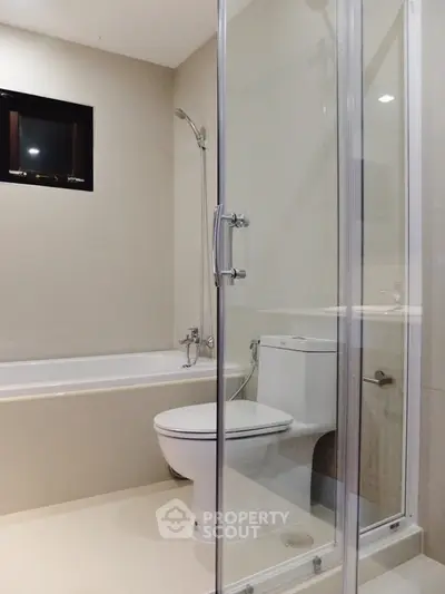  3 Bedrooms Condo -5