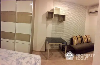 Fully Furnished 1 Bedroom Condo at Ideo Q Chula Samyan-3