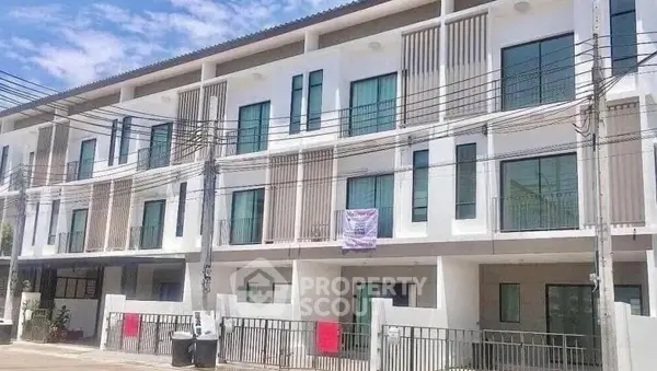 image_rental-28980150