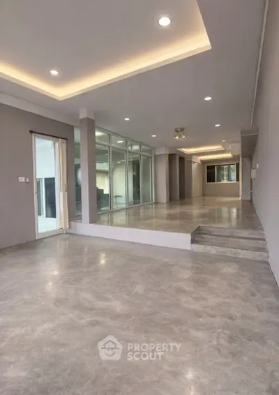 Screenshot 2569-03-24 at 17.02.33.jpg