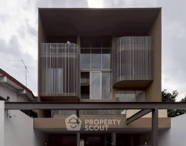 image_rental-27690677