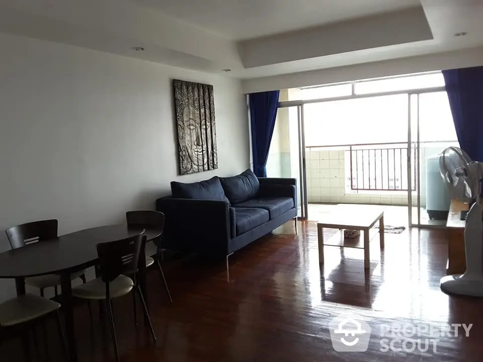  1 Bedroom Condo at Monterey Place Sukhumvit 16-1