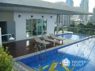  2 Bedrooms Apartment at Y O Place-5