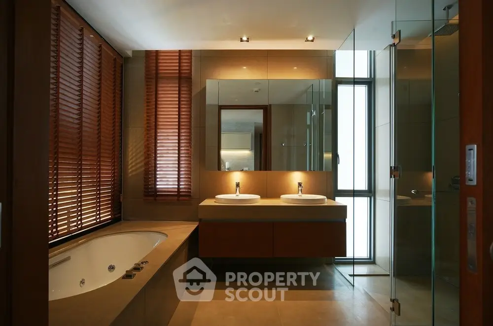  2 Bedrooms Condo at The Sukhothai Residences Condominium-1