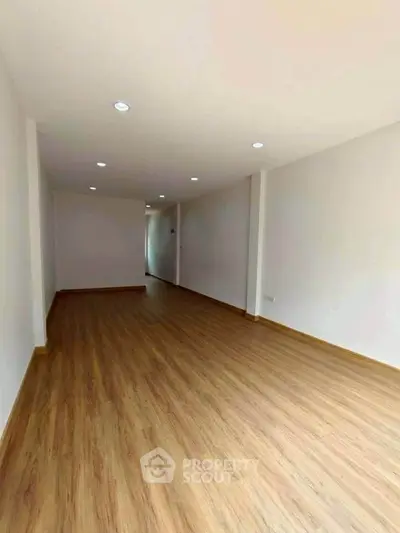 image_rental-26800249