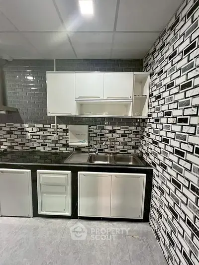 image_rental-28441550