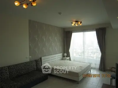  1 Bedroom Condo at Supalai River Place Charoen Nakorn-2