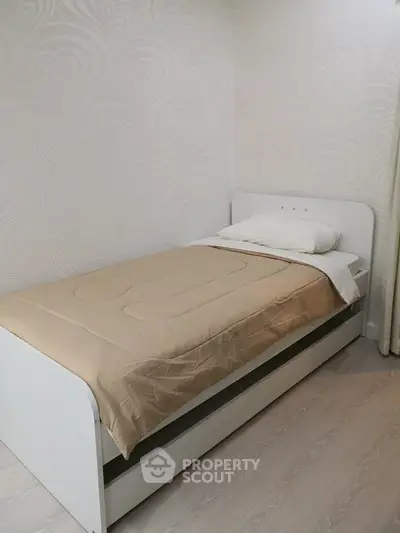  2 Bedrooms Condo -5