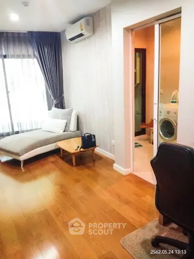 1 Bedroom Condo at Condolette Dwell Sukhumvit 26 Livingroom