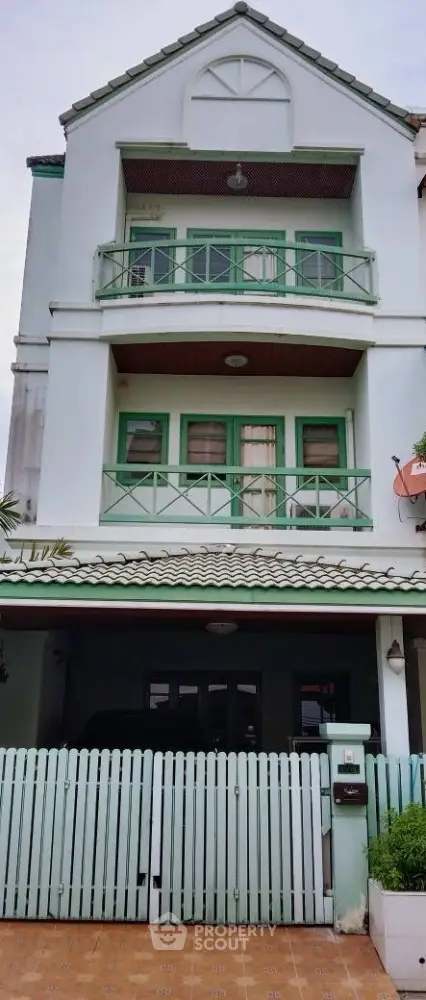 image_rental-6059540