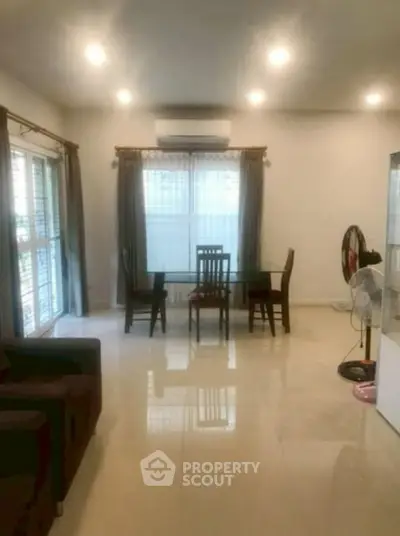 image_rental-27909247