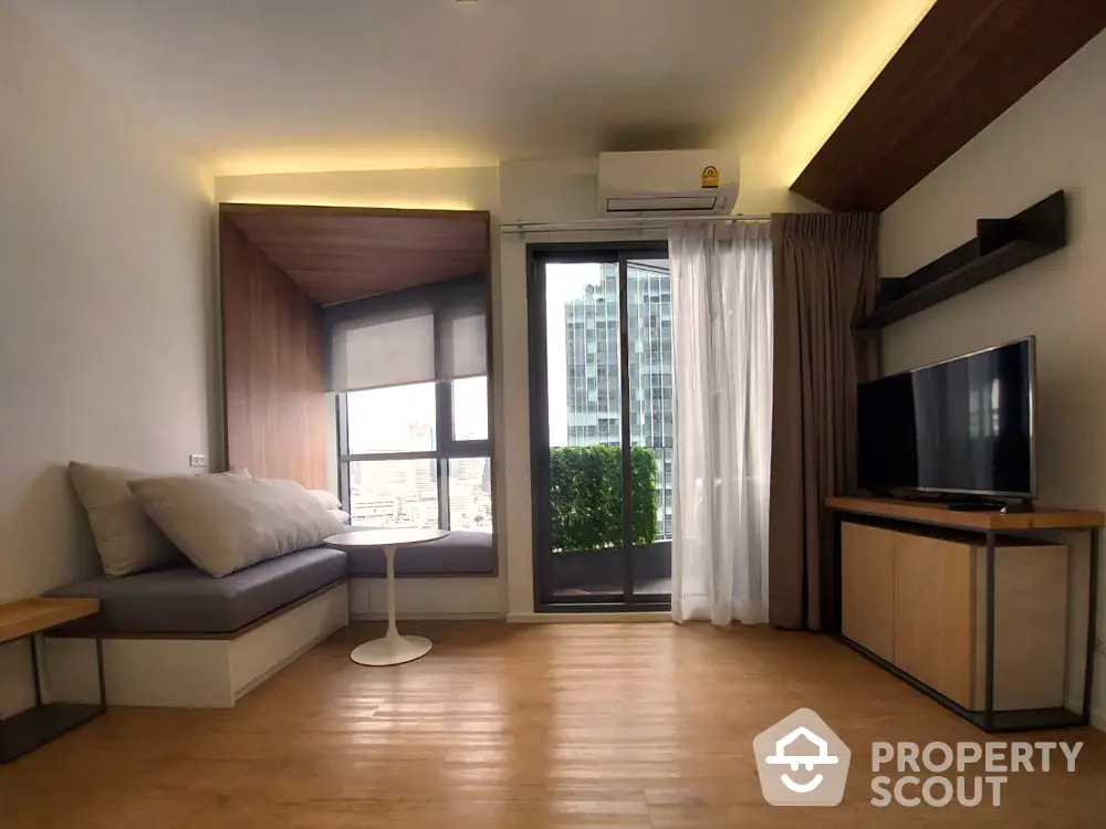  1 Bedroom Condo at Triple Y Residence Samyan Livingroom