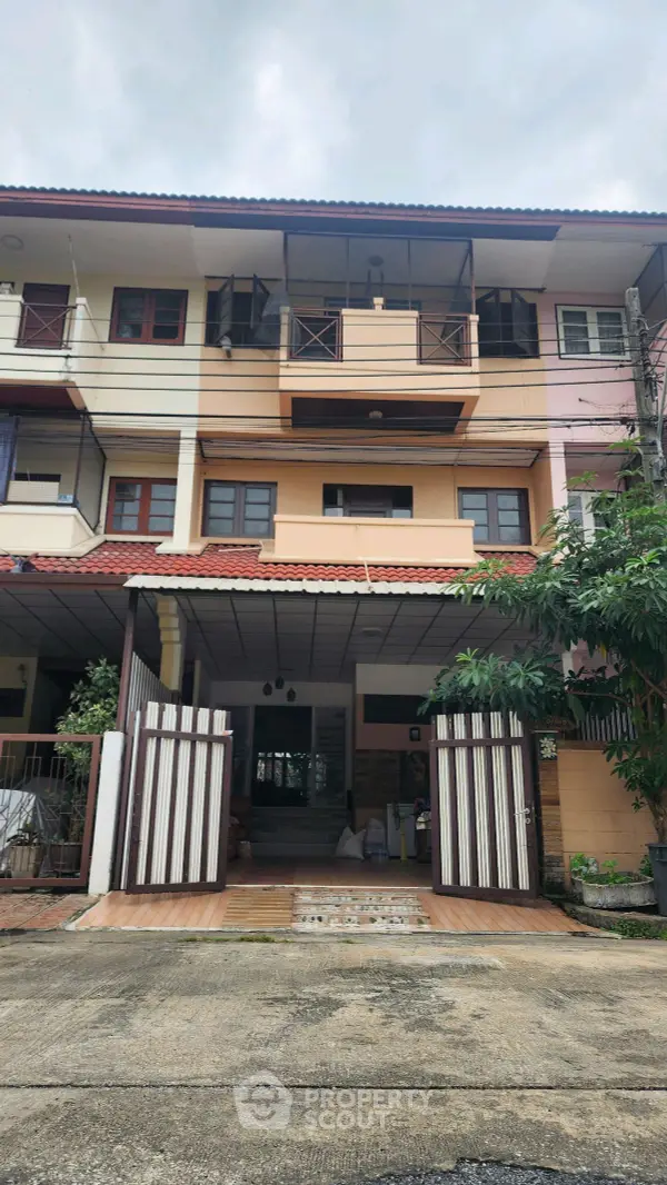 image_rental-27842765