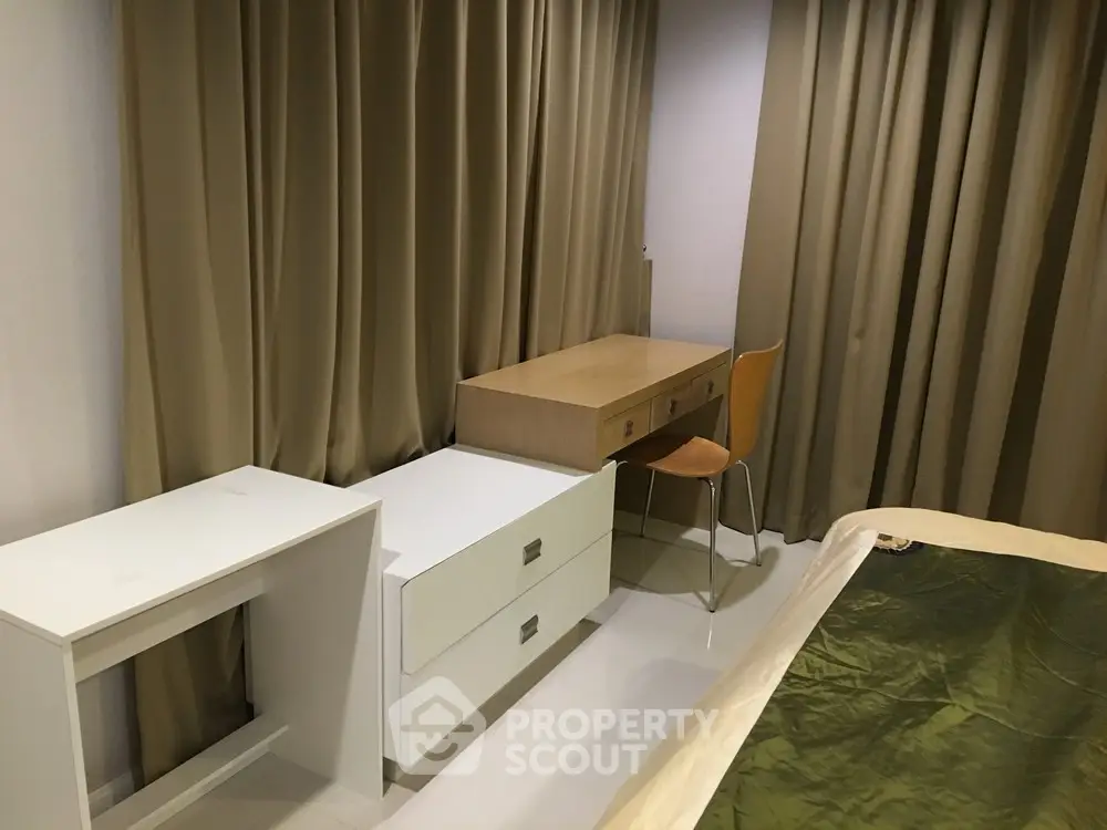  2 Bedrooms Condo -1