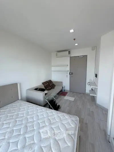 image_rental-28030279