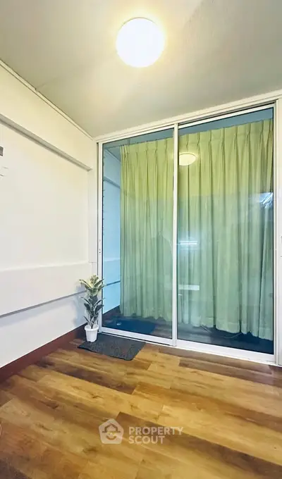 image_rental-31445238