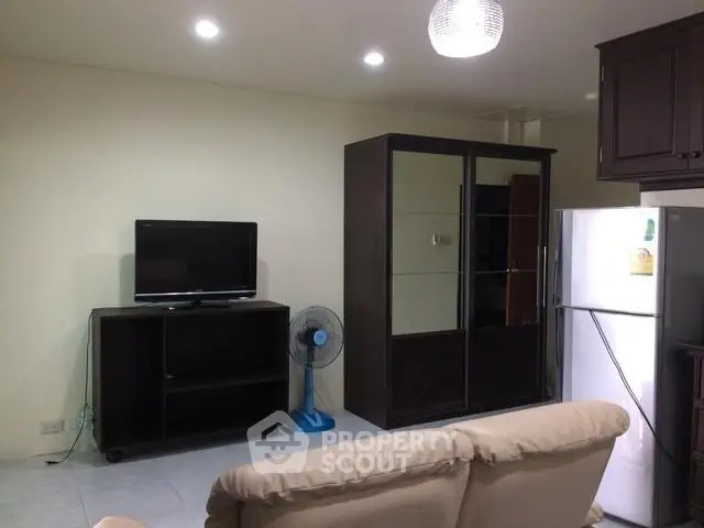  1 Bedroom Condo -1