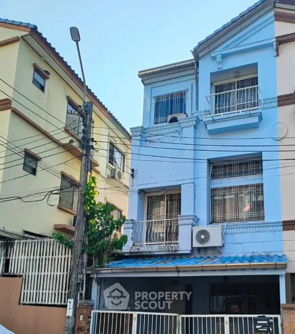 image_rental-30366239