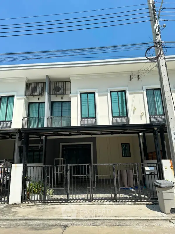 image_rental-14459867