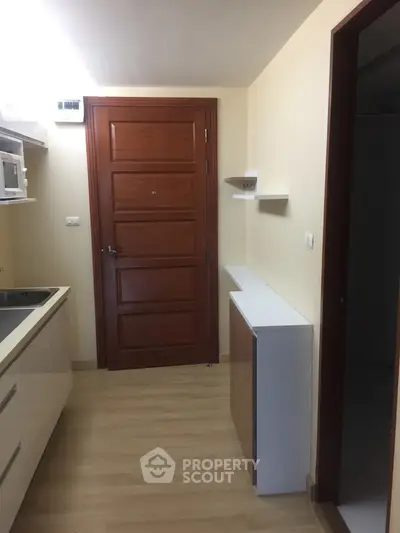  1 Bedroom Condo at Emerald Residence Ratchada-3