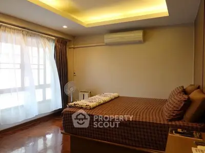 2072612-7-Photoroom.png