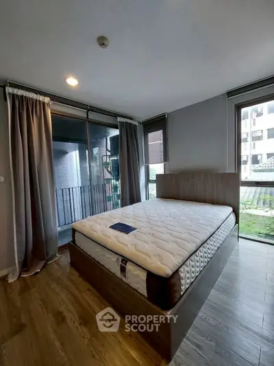 image_rental-30082371