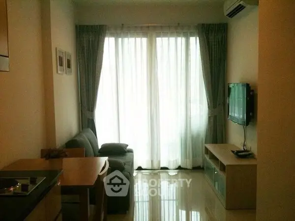 image_rental-8478527